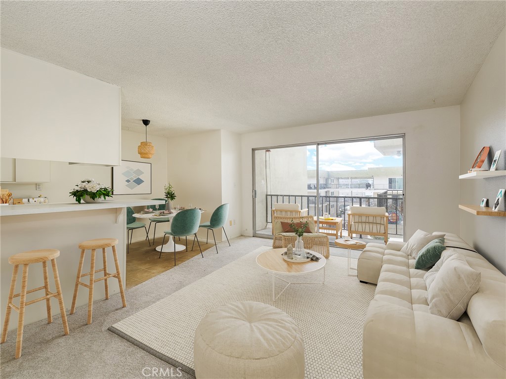 1600 Ardmore Avenue 320