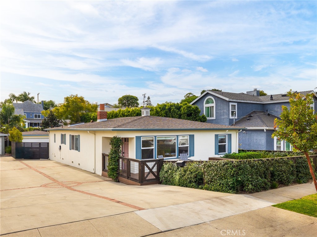 124 W Maple Avenue