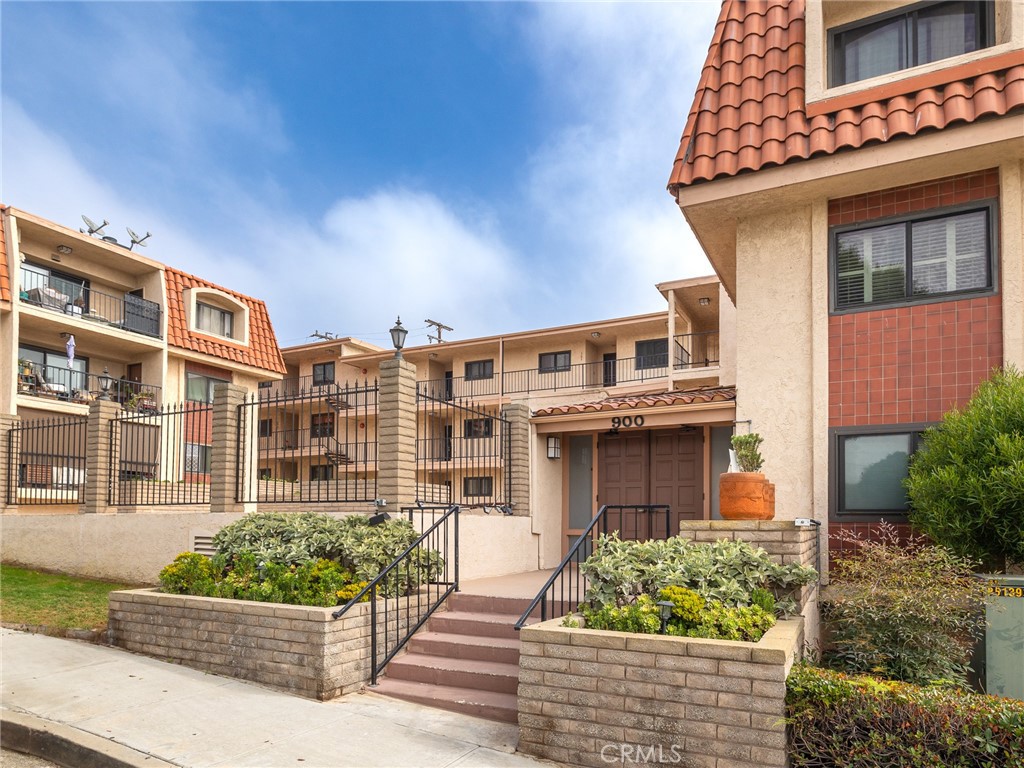 900 Cedar Street 105