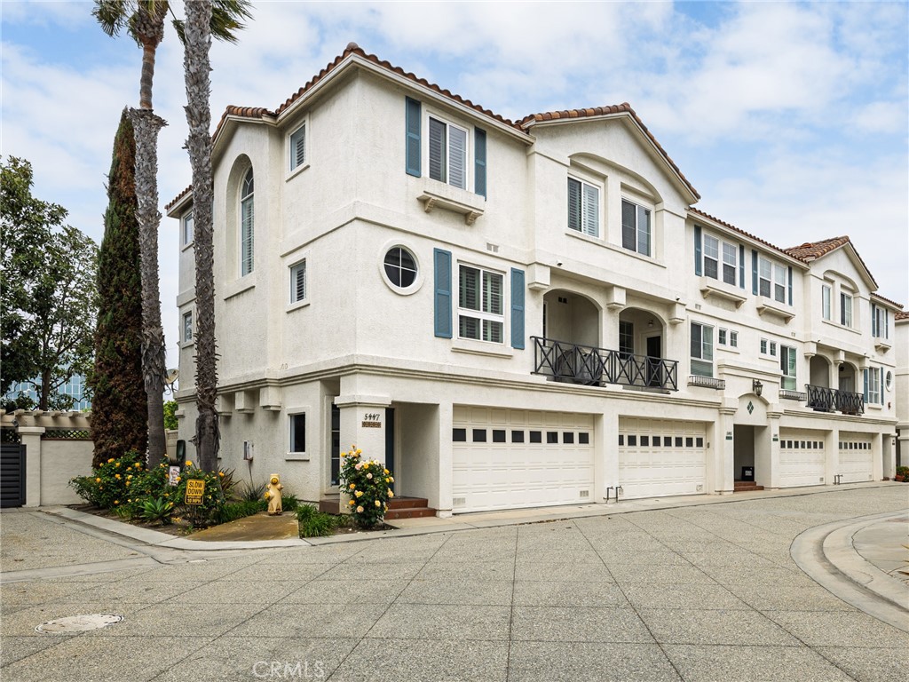 5447 Marine Avenue 7