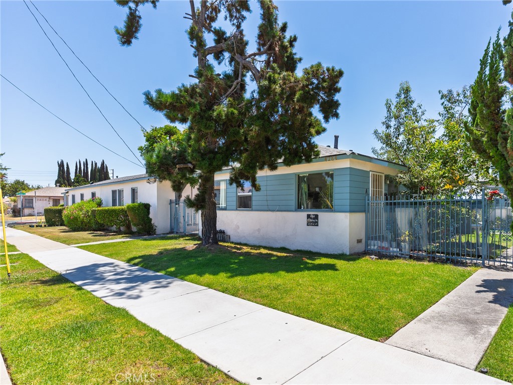4264 W Broadway