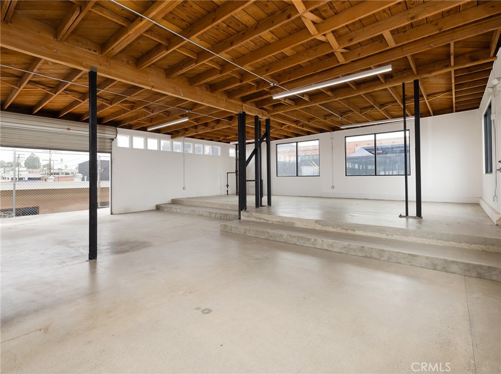 805 E El Segundo Boulevard