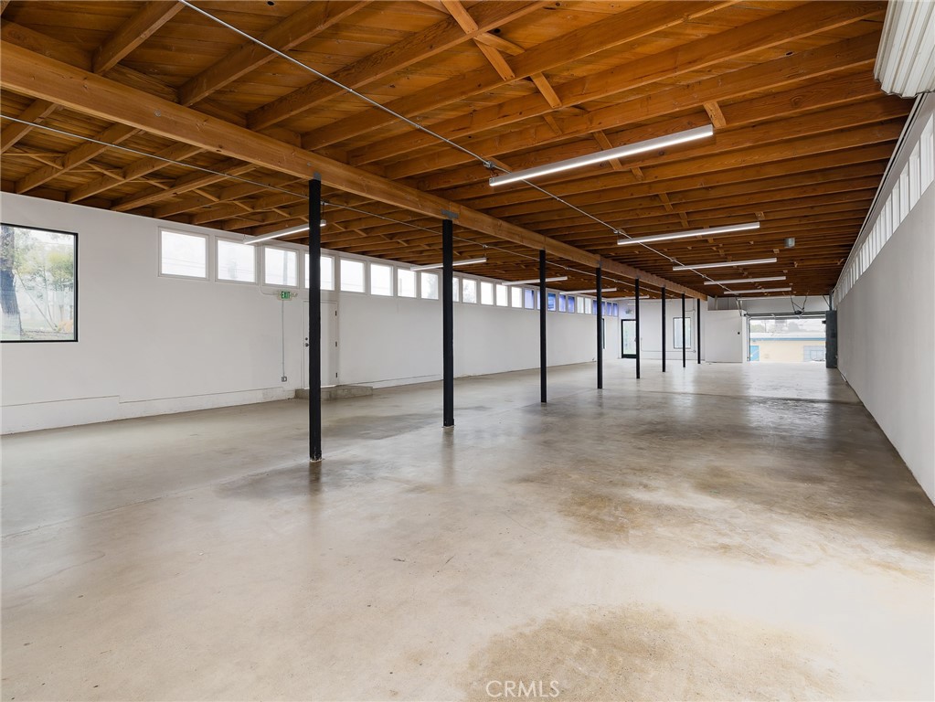 805 E El Segundo Boulevard