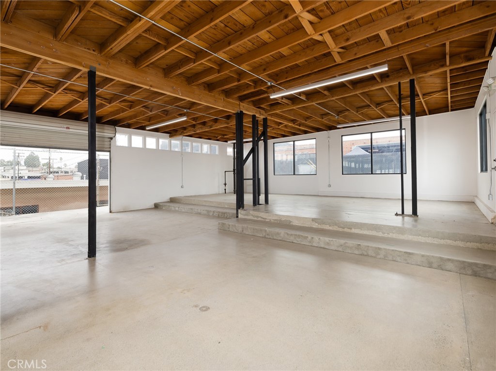 805 E El Segundo Boulevard