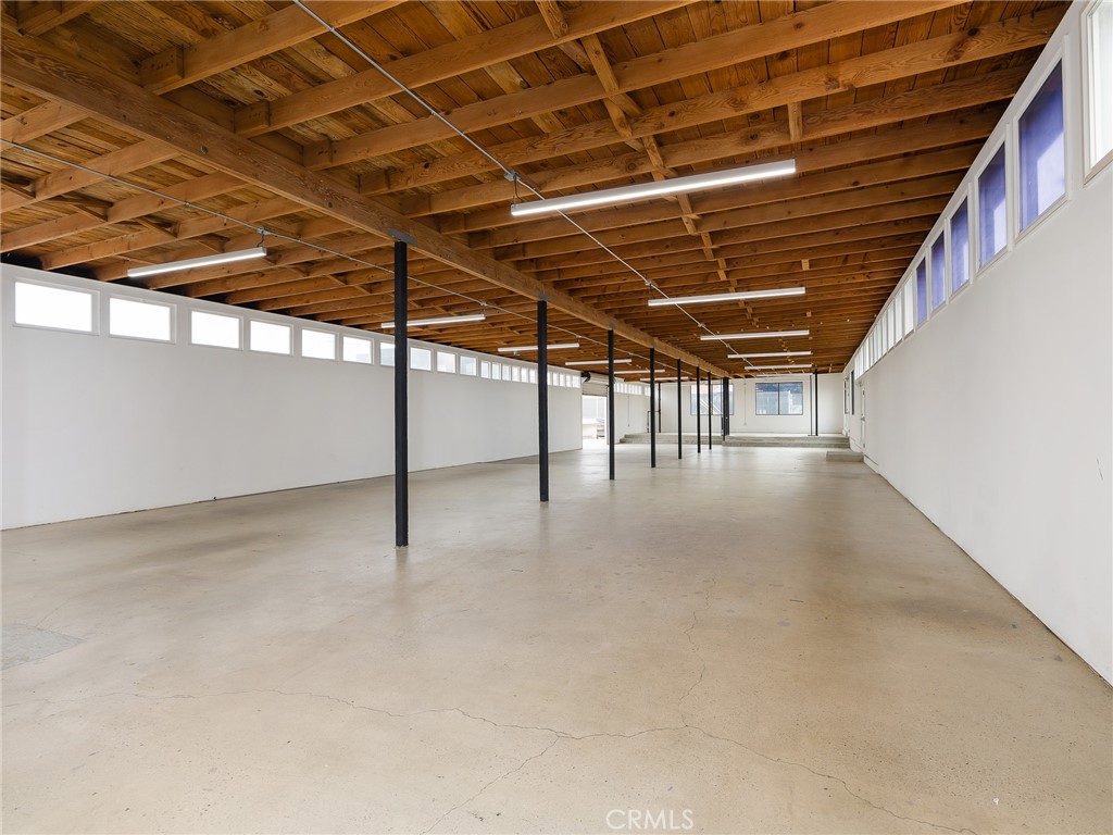 805 E El Segundo Boulevard