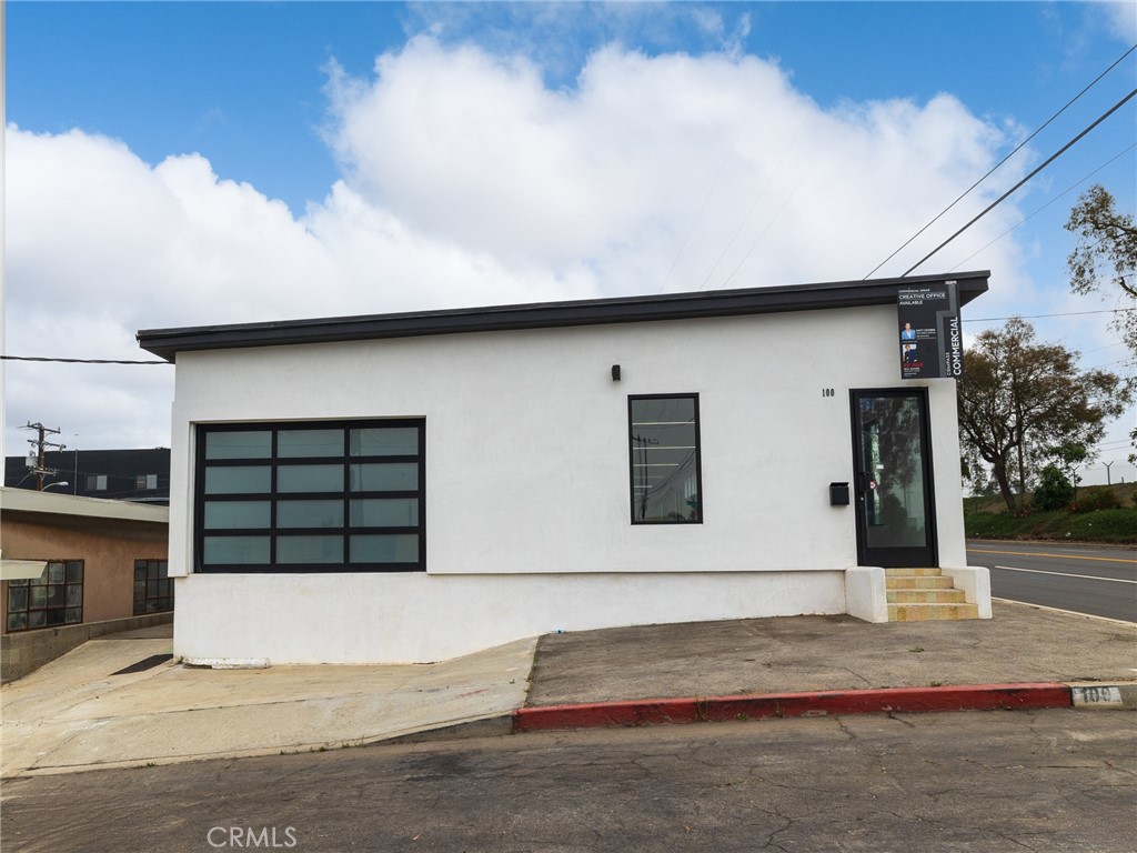 805 E El Segundo Boulevard