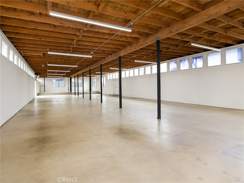 805 E El Segundo Boulevard
