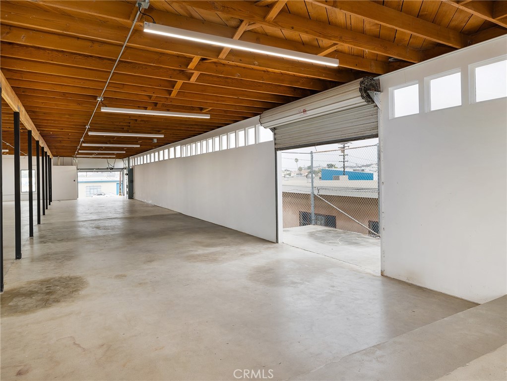 805 E El Segundo Boulevard