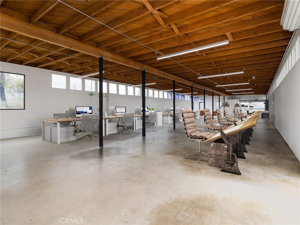 805 E El Segundo Boulevard