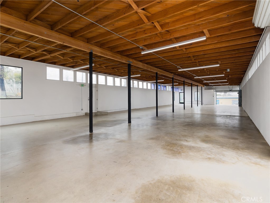 805 E El Segundo Boulevard