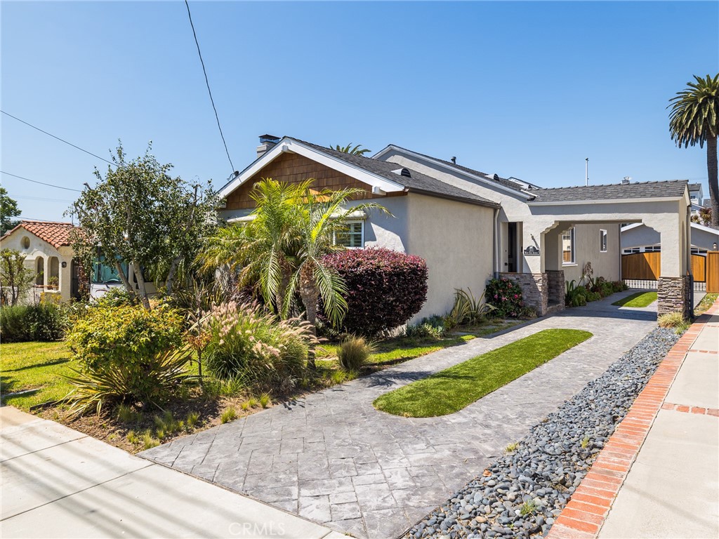 311 W Oak Avenue