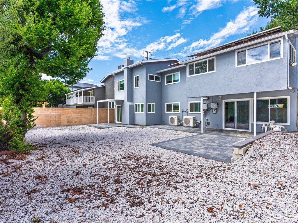 1514 E Maple Avenue