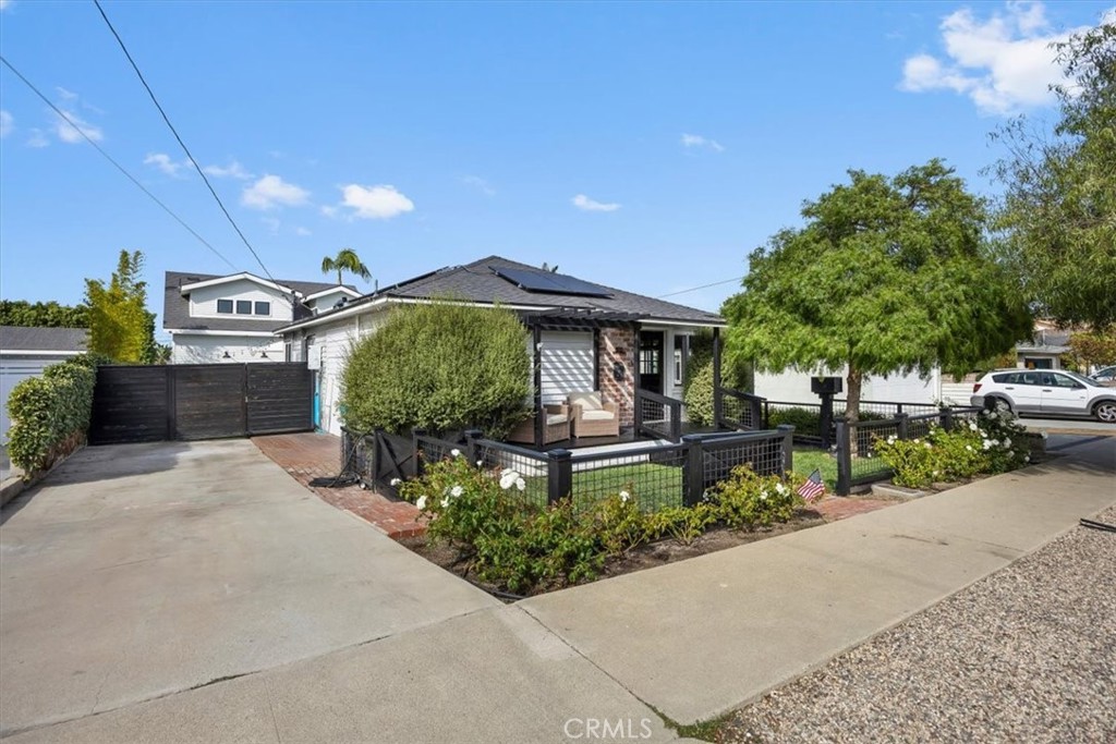 505 W Maple Avenue