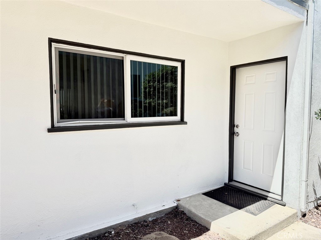 1112 E Imperial Avenue