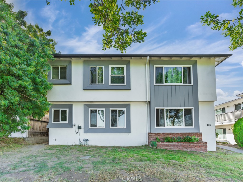 1116 E Imperial Avenue