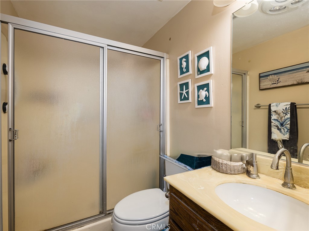 426 E Imperial Avenue
