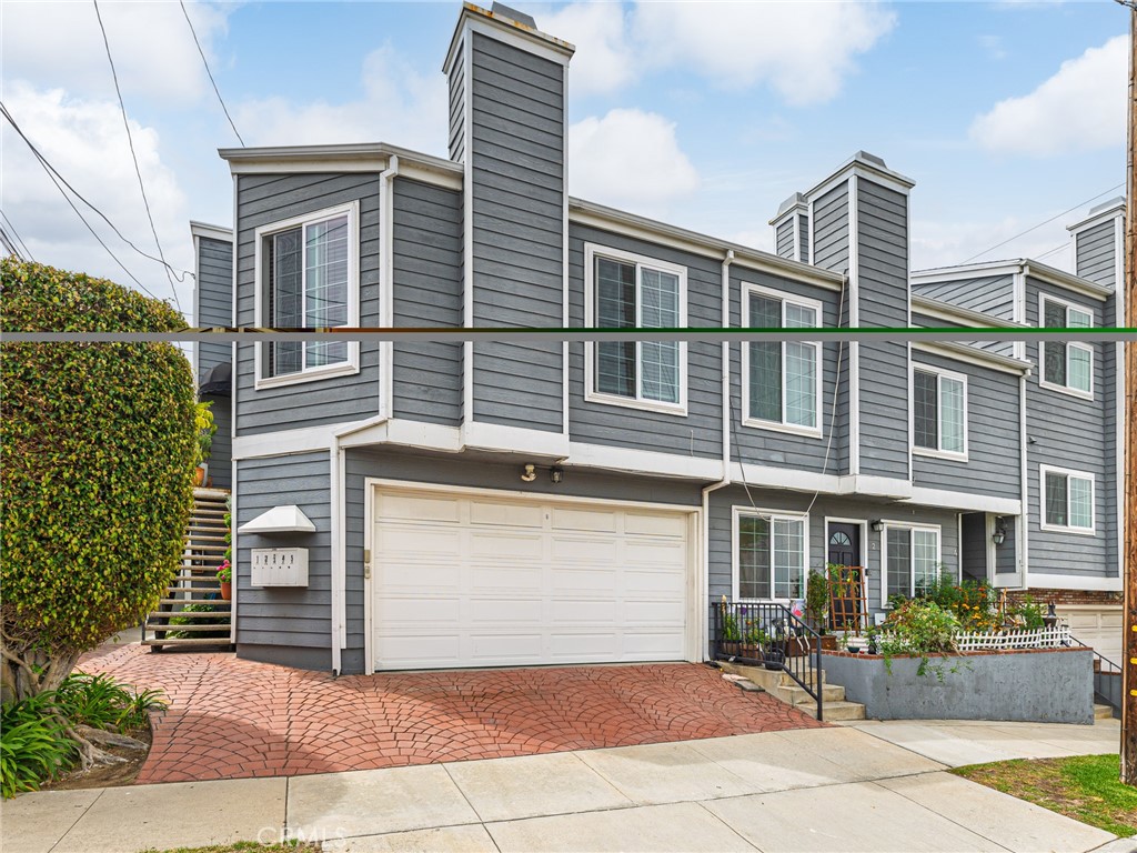 426 E Imperial Avenue