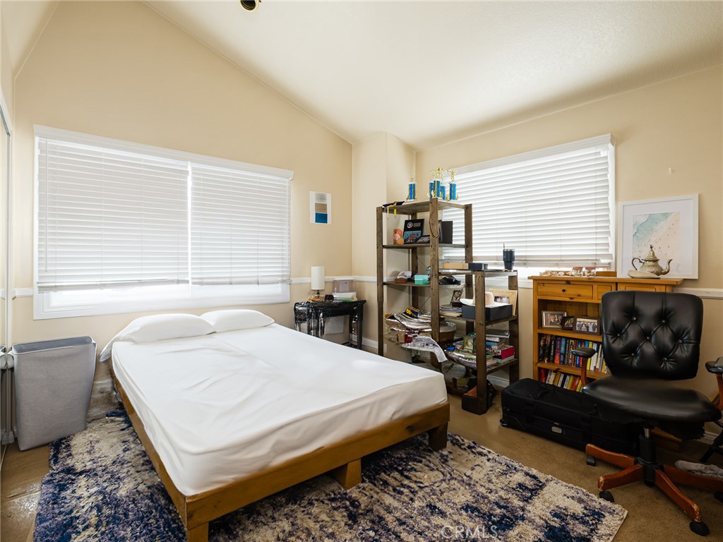 426 E Imperial Avenue
