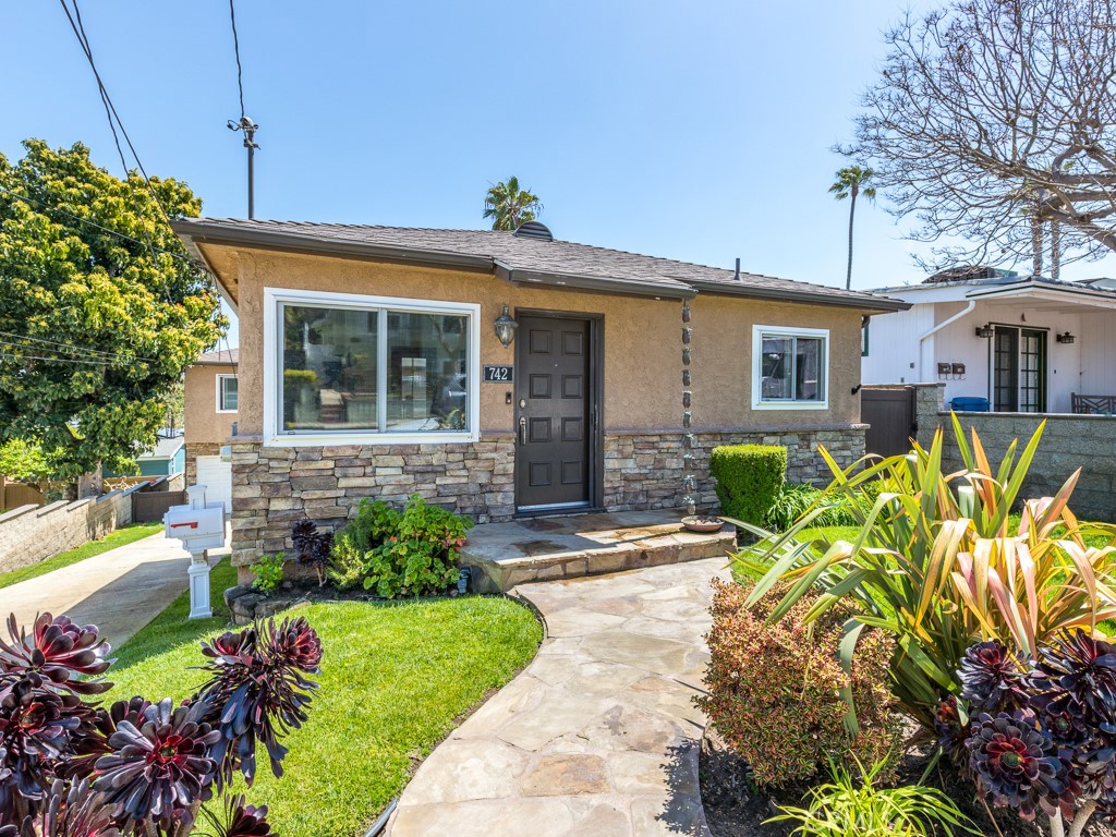 742 Loma Vista Street