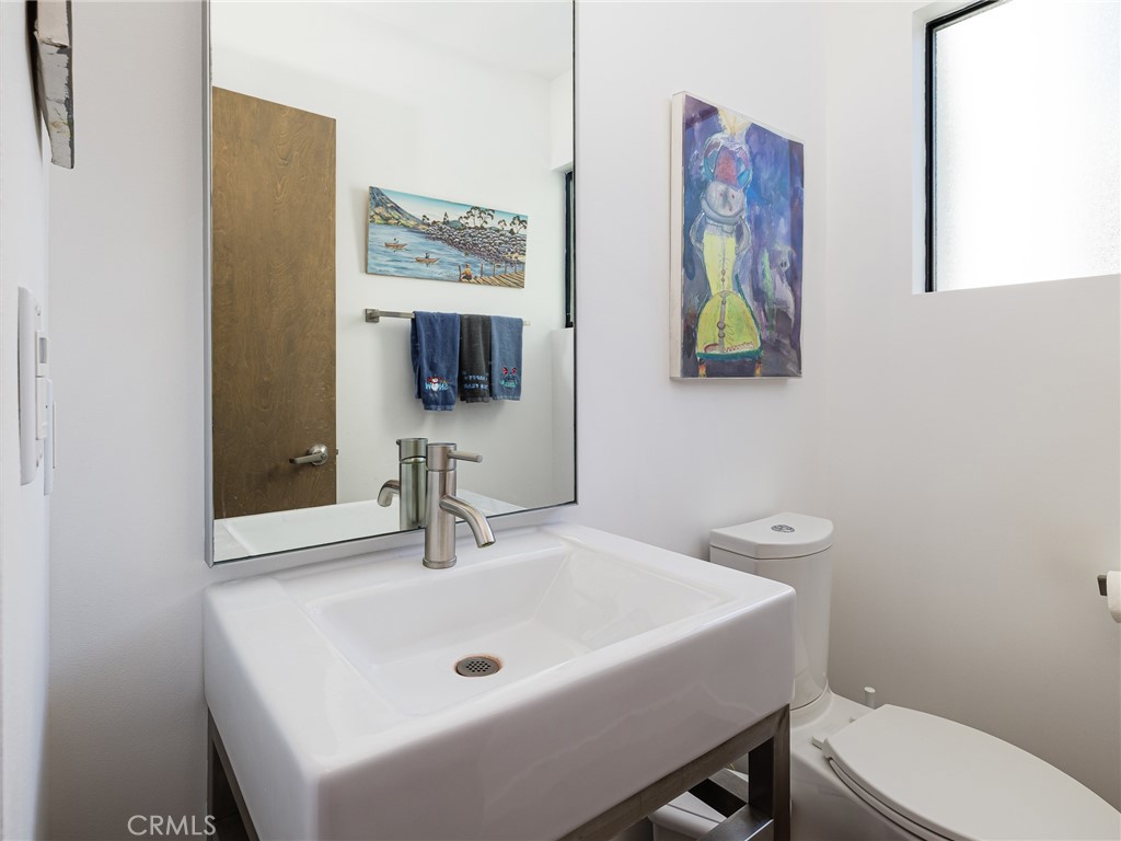 121 E Walnut Avenue