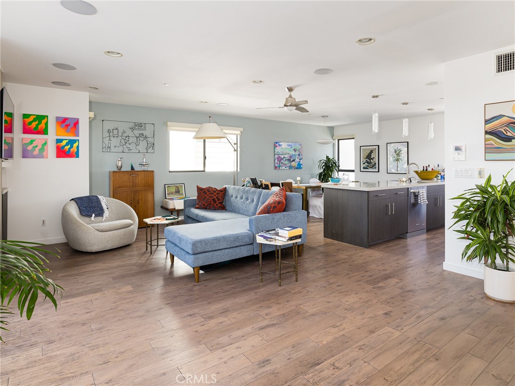 121 E Walnut Avenue