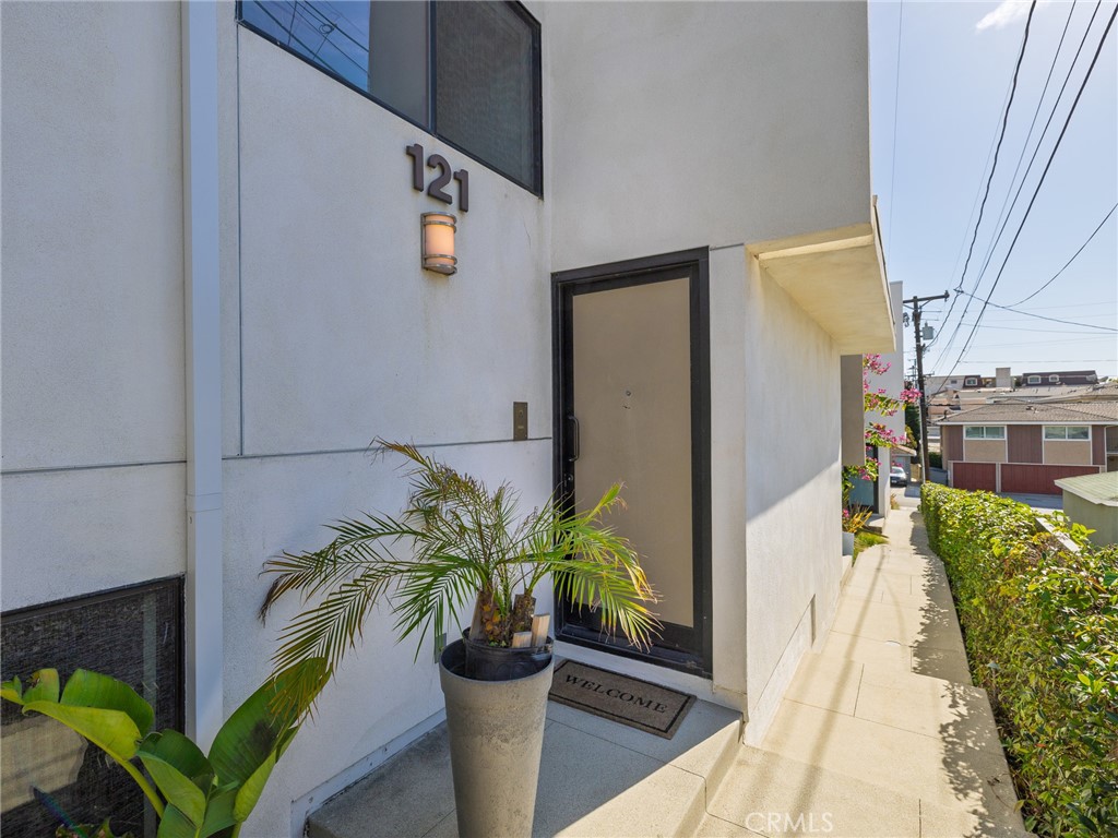 121 E Walnut Avenue