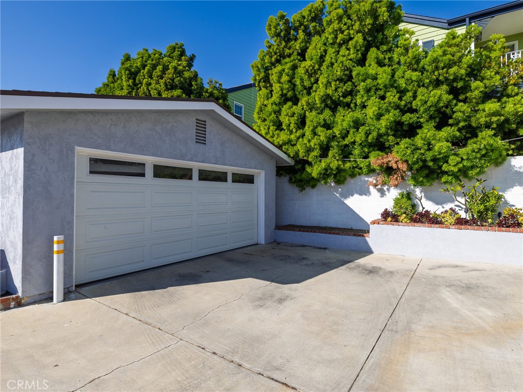 526 Sheldon Street