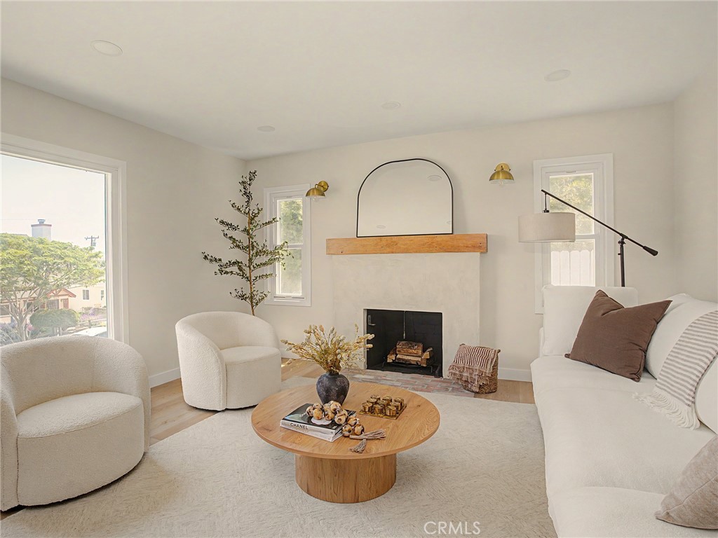 825 Bungalow Drive