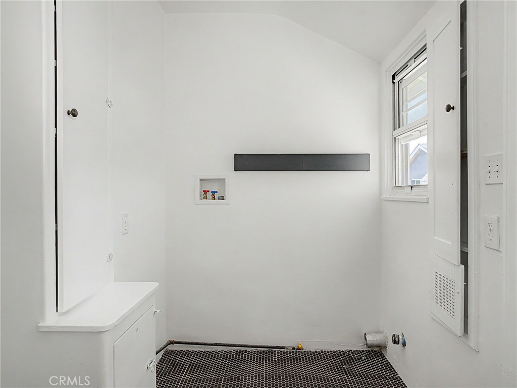443 Loma Vista Street