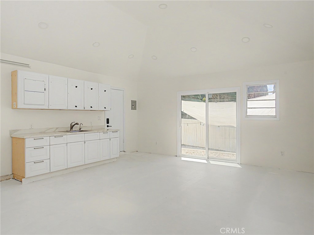 443 Loma Vista Street