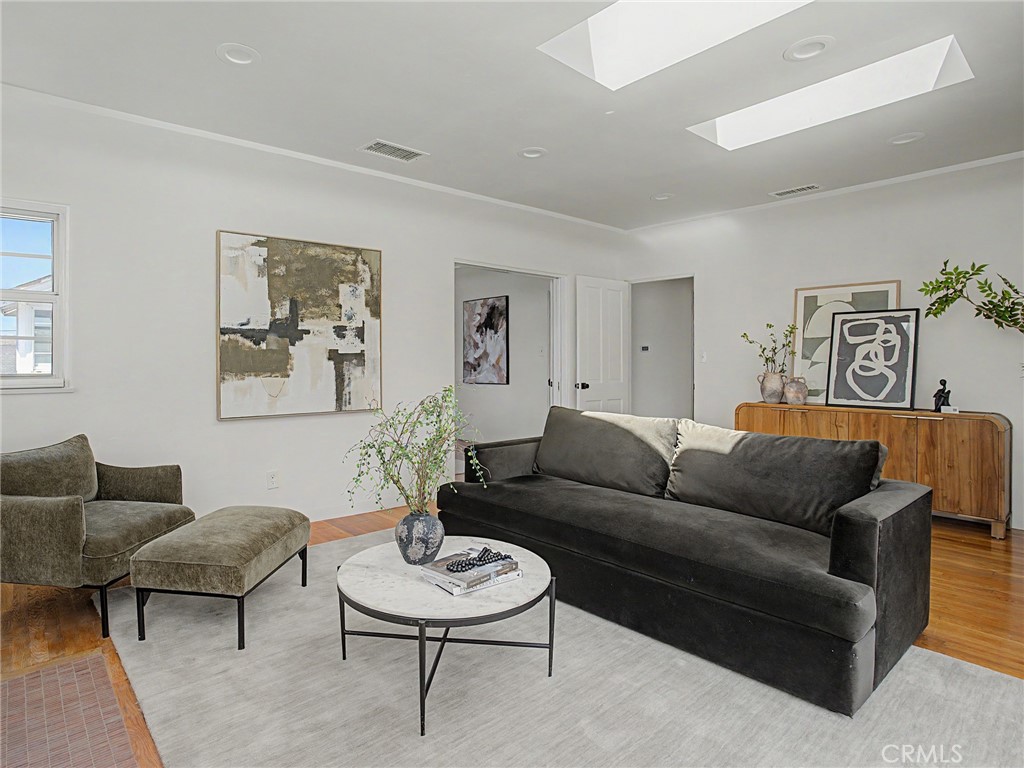 443 Loma Vista Street