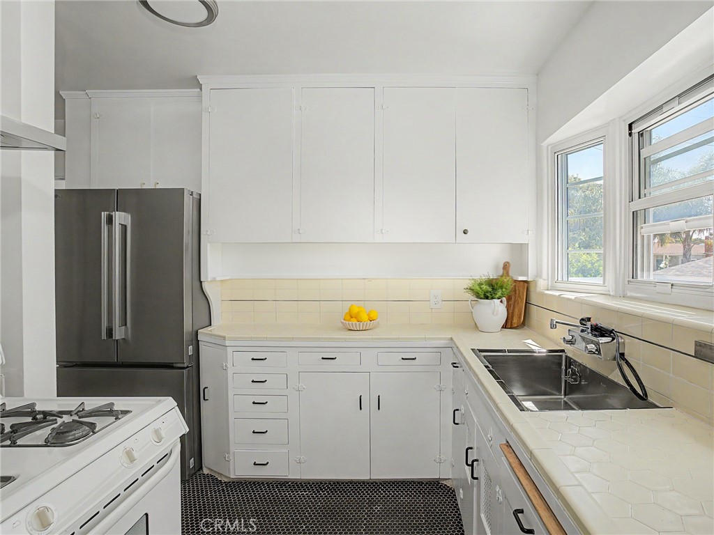 443 Loma Vista Street