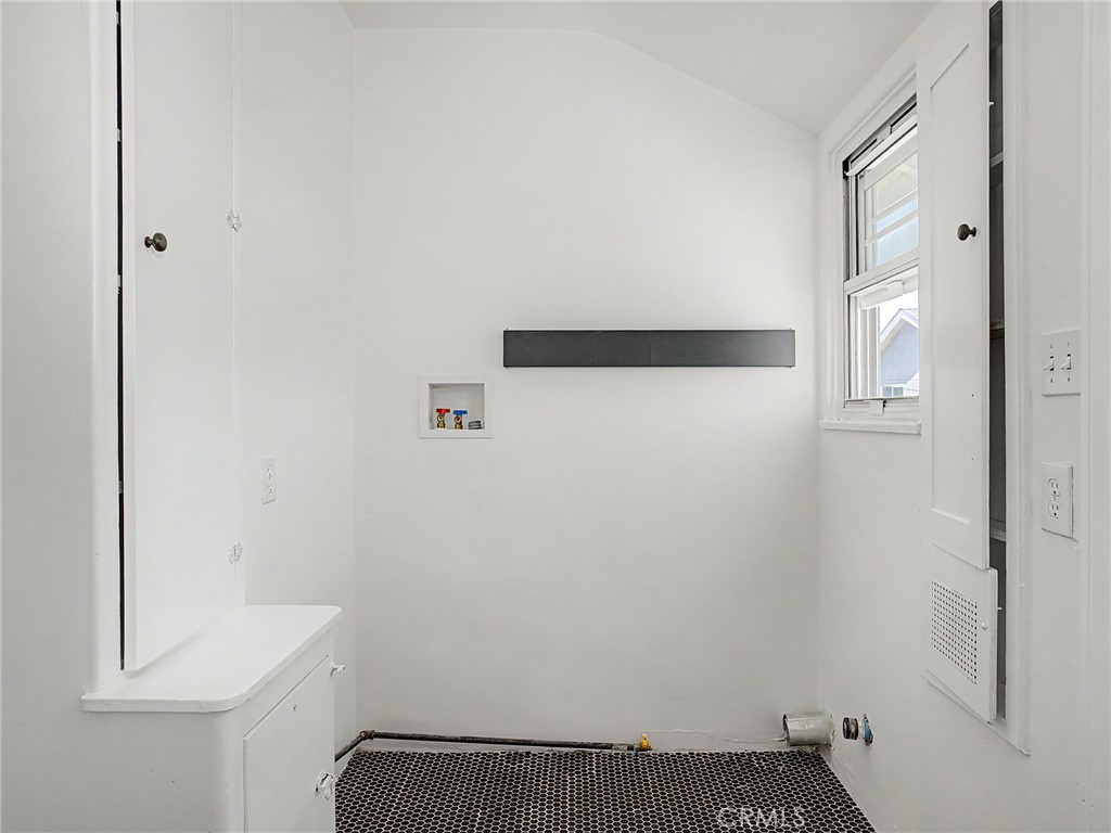 443 Loma Vista Street