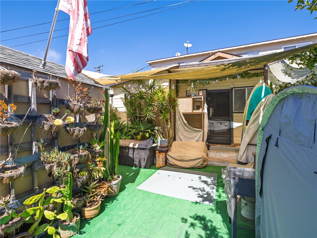 427 E Franklin Avenue