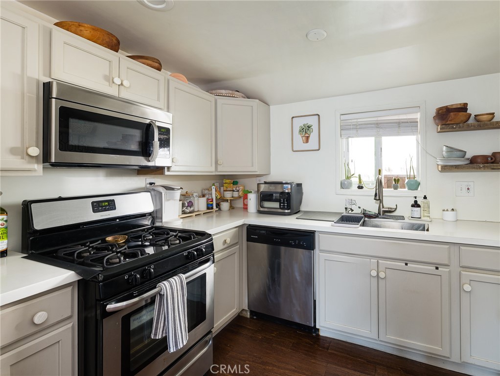 427 E Franklin Avenue
