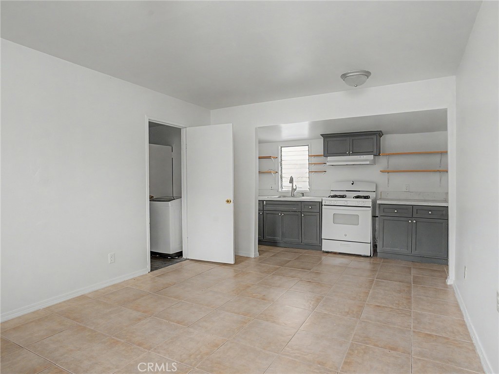 427 E Franklin Avenue
