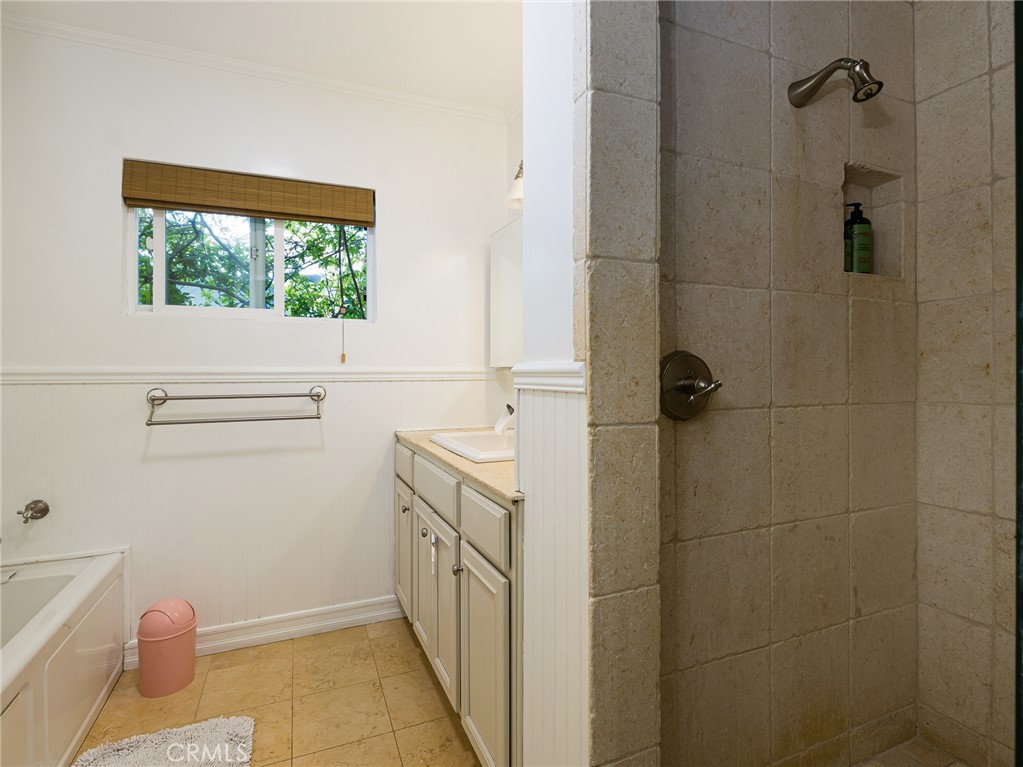 12509 Manor Drive