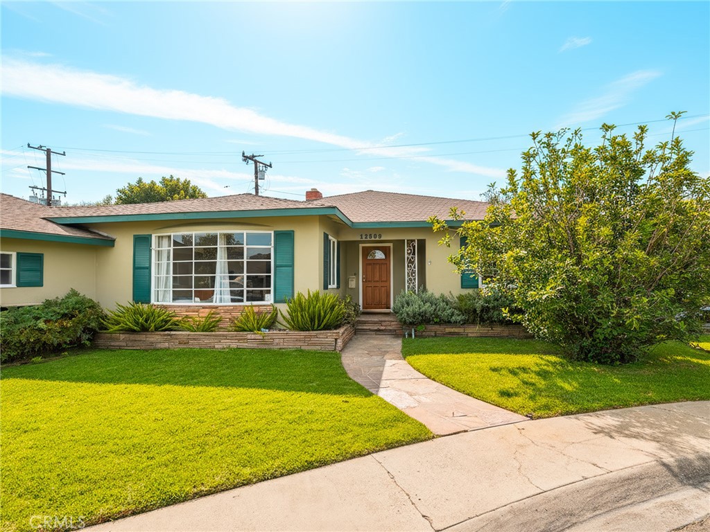 12509 Manor Drive