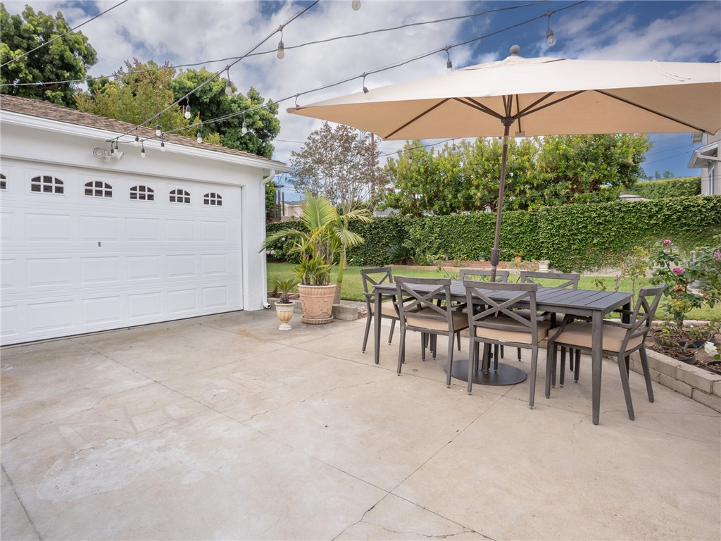 6132 W 75th Street