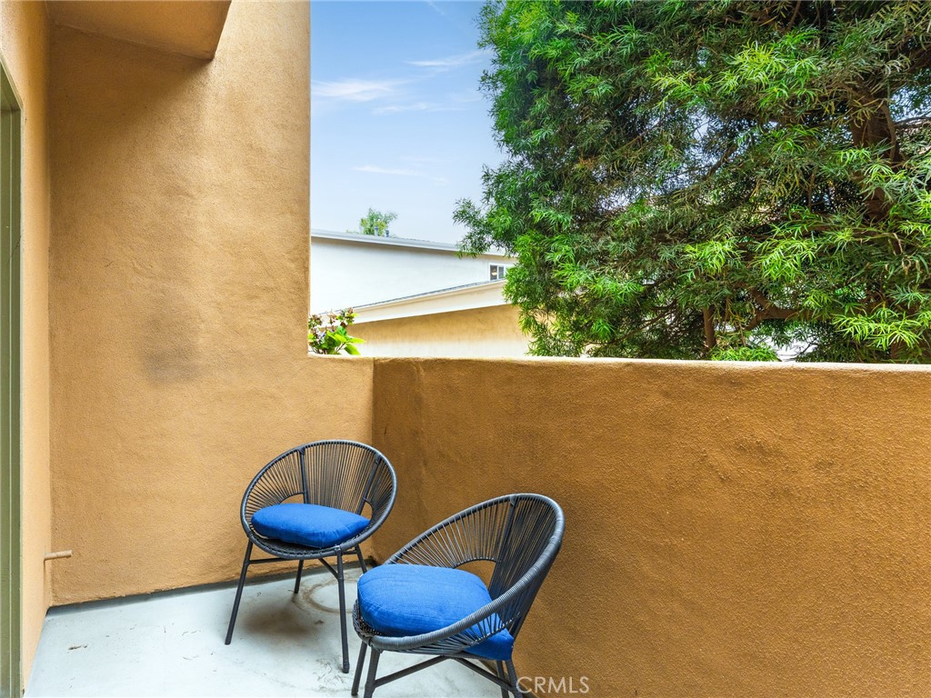 703 Main Street 2