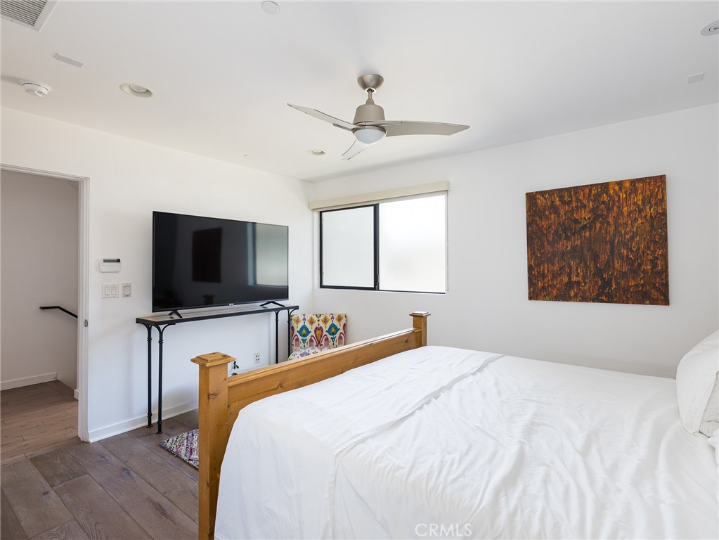 121 E Walnut