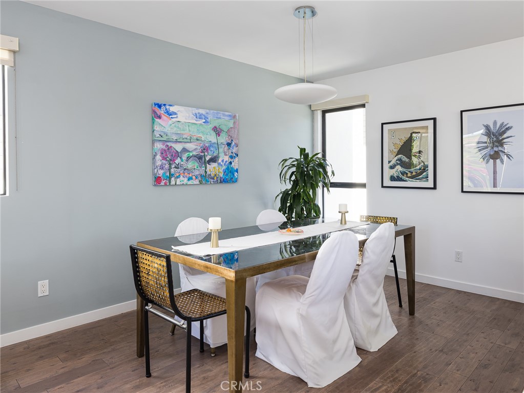 121 E Walnut