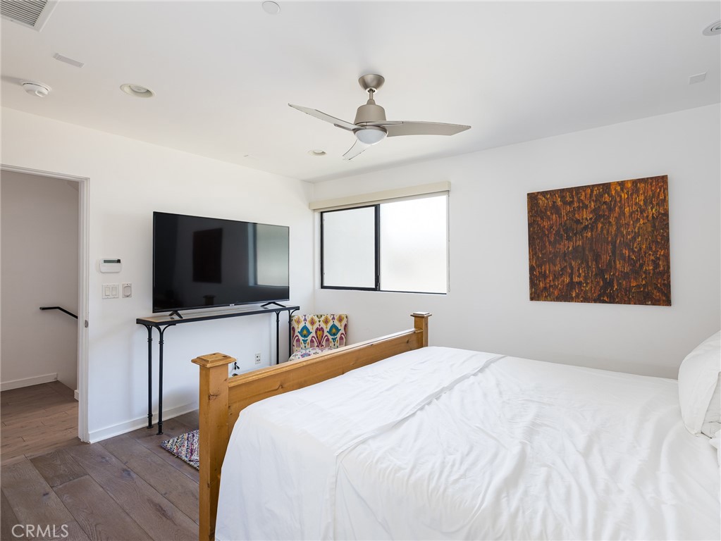 121 E Walnut