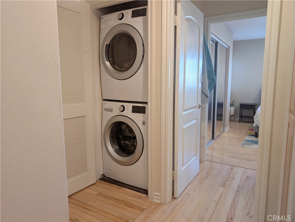 328 E Imperial