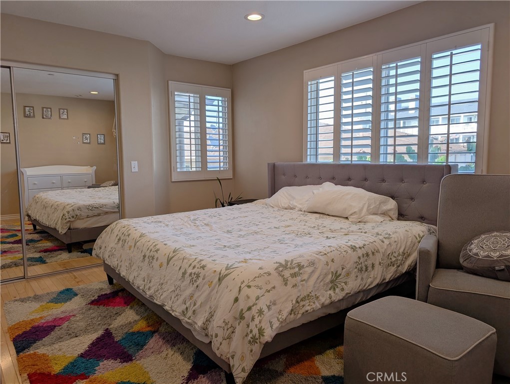 328 E Imperial