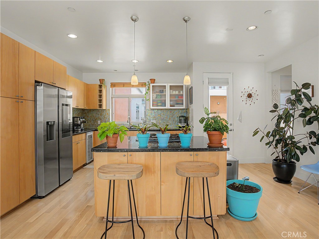 1225 E Grand