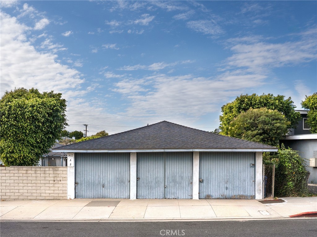1417 Manhattan Beach