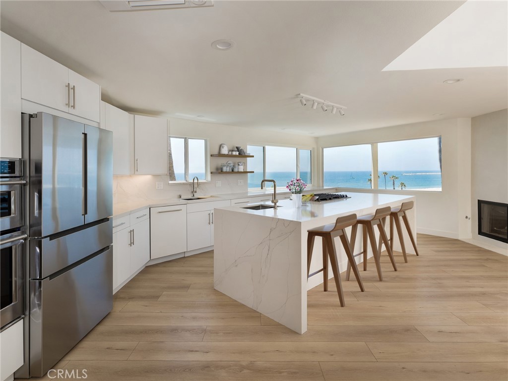 7331 Vista Del Mar Lane