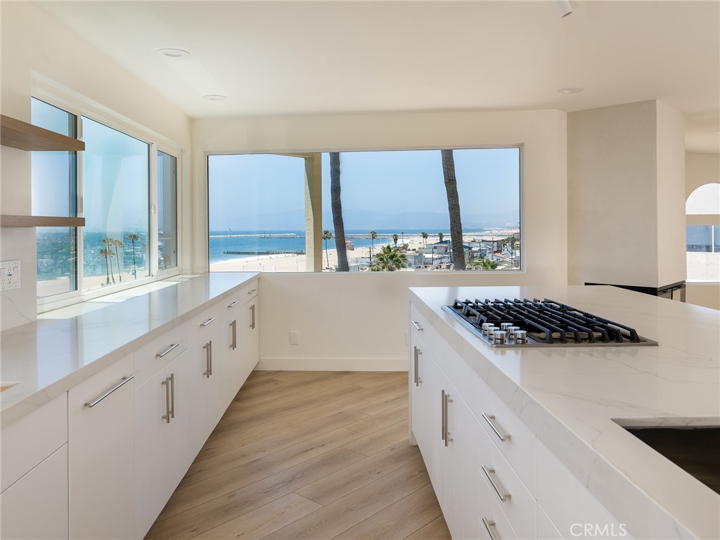 7331 Vista Del Mar Lane