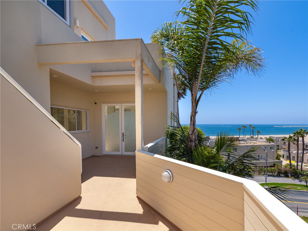 7331 Vista Del Mar Lane